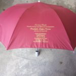 Payung Lipat 2 Merah Marun Cetak 1 Warna Kuning